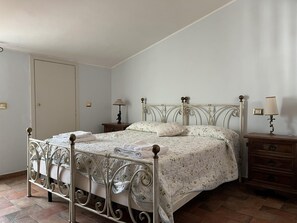 5 bedrooms - Villa Felici in Giuliano di Roma (Giuliano di Roma)