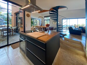 Interior - Luxury Villa, 8 Guests - Lake View & Private Pool (Montauroux)