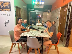 Dining room - Hostel by zoo family (Dhaka)