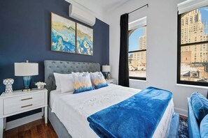 Iron/ironing board, travel cot, WiFi, bed sheets