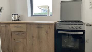 Fridge, oven, blender