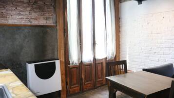 City Double Room | Living area