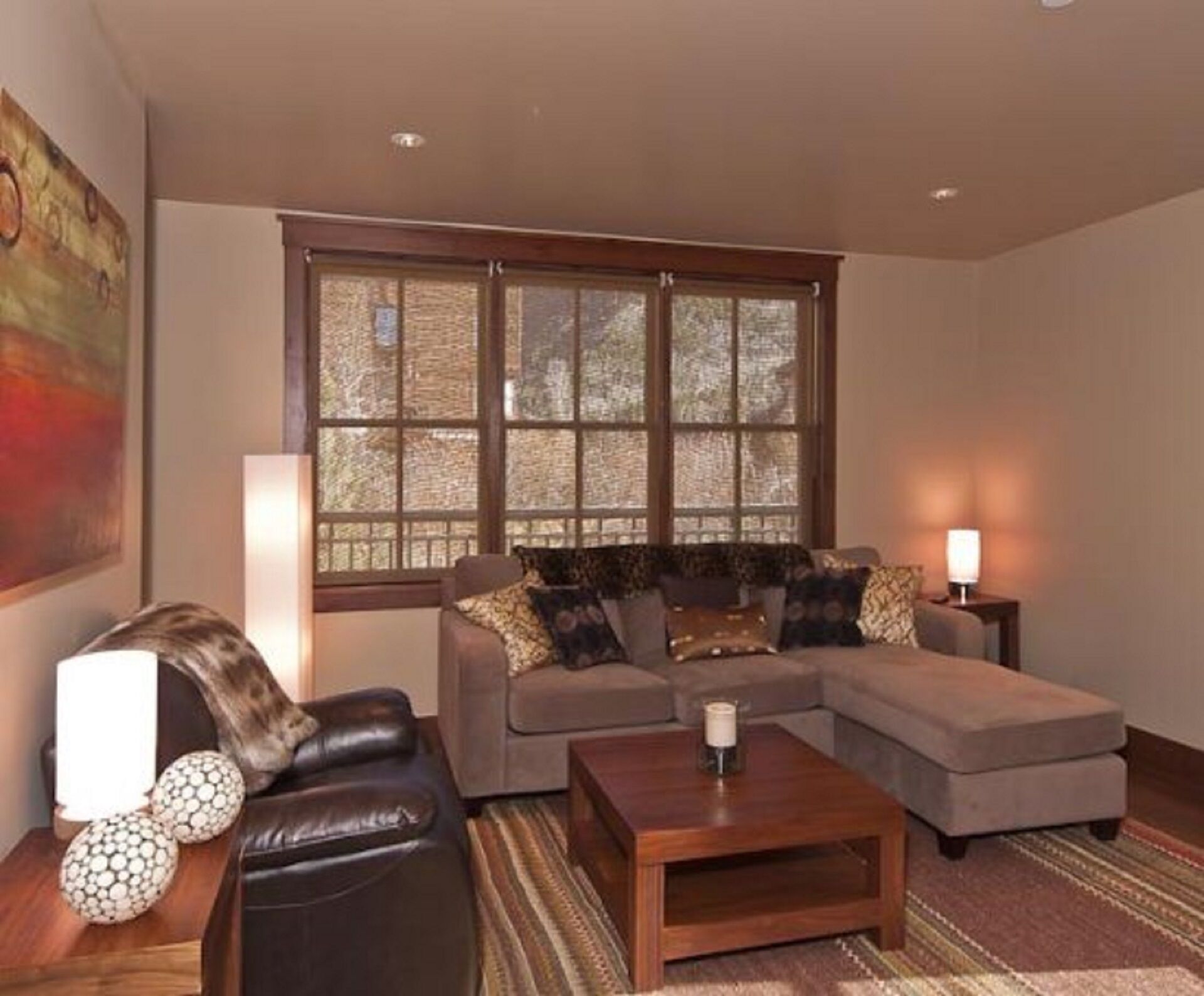 WINTER IS COMING! Remodeled Ballard House 2BR/2.5bth Lux w/ fireplace & garage