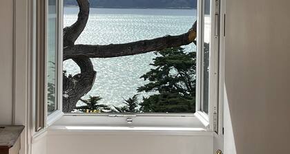 Idéal 2 familles, grande maison de charme vue mer, accÚs direct à la plage
