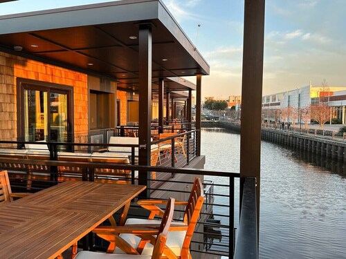 Malibu @ The Cove Riverwalk Villas