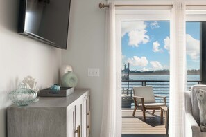 Smart TV, offices