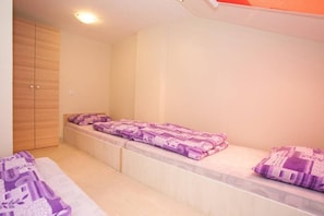 2 bedrooms, free WiFi, bed sheets