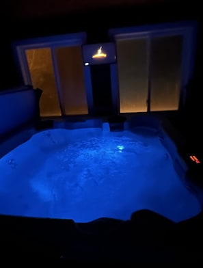 Bain à remous intérieur
