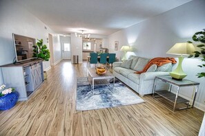 Living area - Exceptional  (Siesta Key)
