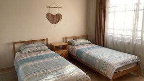 3 bedrooms, desk, iron/ironing board, free WiFi - Abdoun Apartment, lovely place to spend your time at.
(Amman)