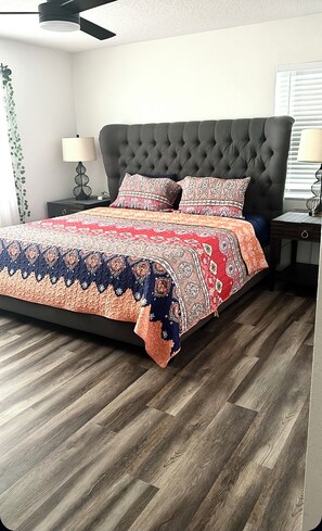 4 bedrooms, desk, iron/ironing board, travel cot