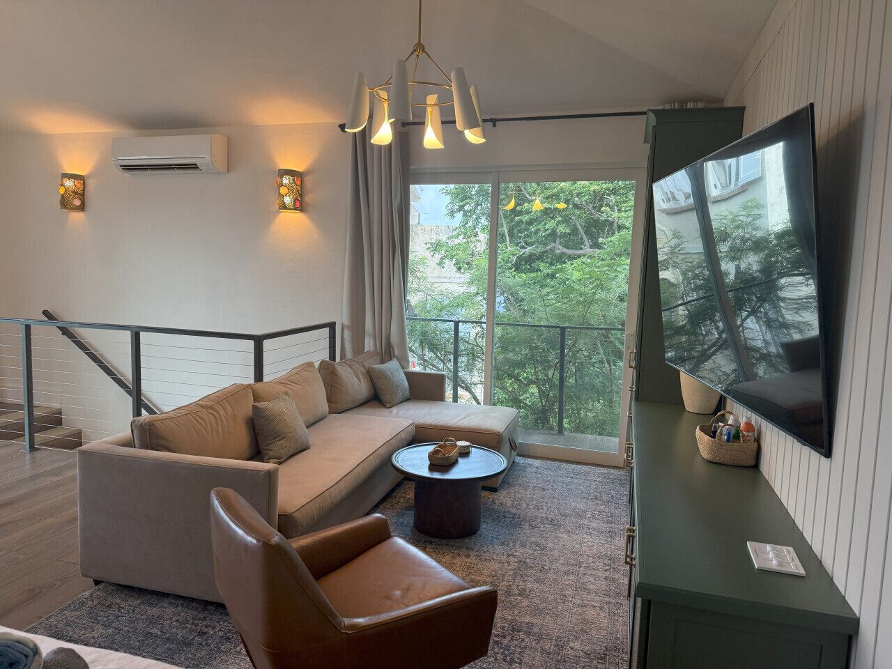 TV, videospill og stereoanlegg