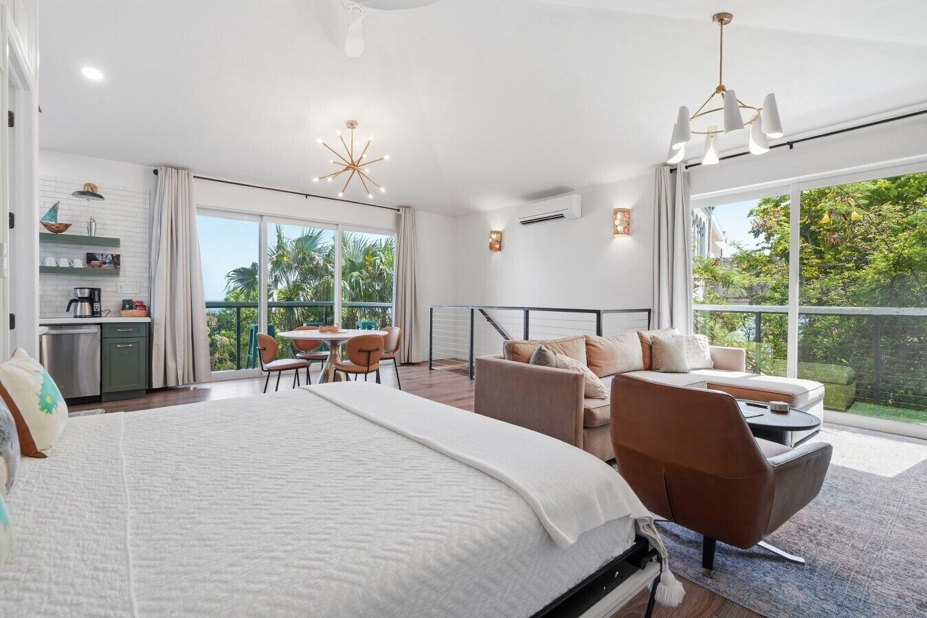 1 bedroom, desk, iron/ironing board, WiFi