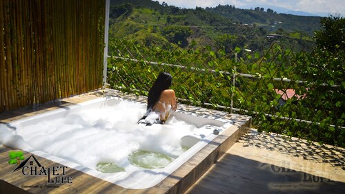 Chalet Lupe un Lugar Perfecto Para tus Descansos,con Diseños en Bambú y Madera