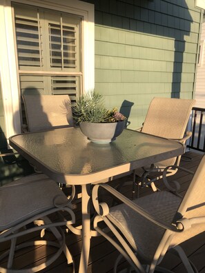 Outdoor dining - Teal Tranquility! First Time- Sat July 21 to Sat August 4th
 (Margate City)