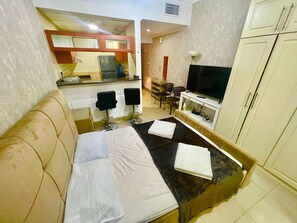 1 bedroom, iron/ironing board, WiFi, bed sheets