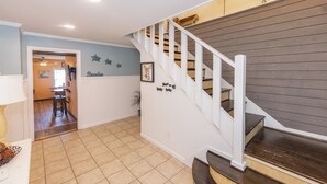 Unclassified image, 3 of 68, button - 4 Play- 5 Bd., Dog Friendly, Game Rm., Private Pool, Easy Bch Access (Virginia Beach)