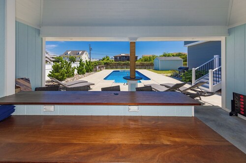 Complete Remodel-Saltwater Sanctuary- Pool, Walk 2 Beach!