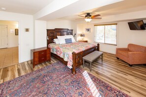 6 bedrooms, WiFi, bed sheets
