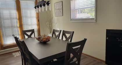 GUESTHOUSE DOWNTOWN HERMANN
HISTORIC DISTRICT