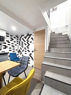 Interior - David D Angers 43 - One Bedroom Apartment, Sleeps 4 (Paris)