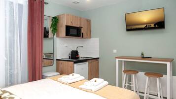 Fer et planche Ă repasser, Wi-Fi gratuit, draps fournis