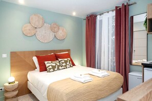 Fer et planche à repasser, Wi-Fi gratuit, draps fournis