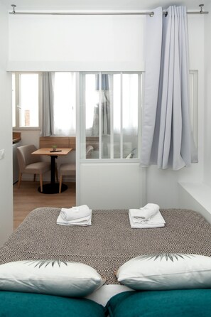 1 bedroom, iron/ironing board, free WiFi, bed sheets
