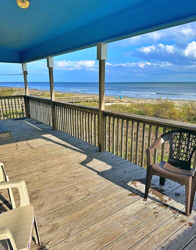 The Aloha Beach your exquisite property that promises an extraordinary stay!