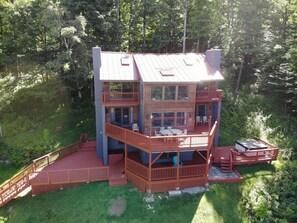 Exterior - Beartopia- Hot Tub, Views, 2 Primary Suites! (Killington)