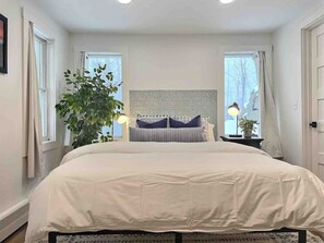 1 bedroom, iron/ironing board, travel cot, free WiFi - CubsCorner - Pool, Sauna, Gym, Close to Mountain! (Killington)