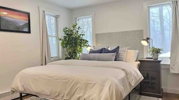 1 bedroom, iron/ironing board, travel crib, free WiFi