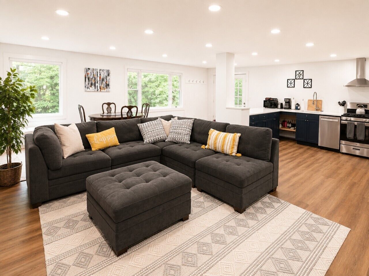Smart TV, fireplace