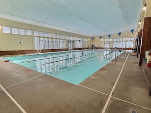 Innenpool, beheizter Pool