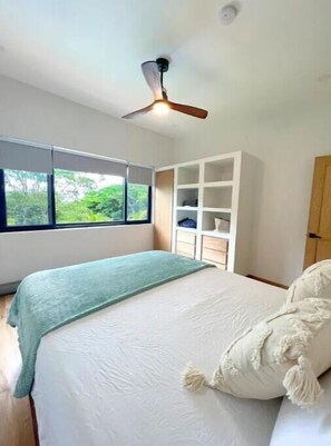 3 habitaciones, cuna de viaje, wifi gratis y ropa de cama 