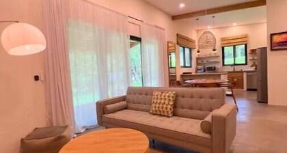 Modern Casita just a short walk to the beach