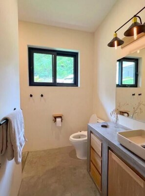 Shower, towels