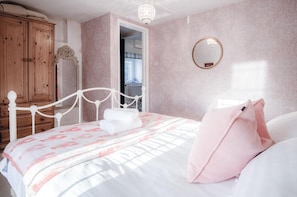 2 bedrooms, WiFi