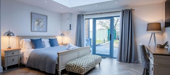 Suite 15 - Sleeping Giant Hotel - Pen Y Cae Inn