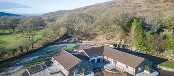 Suite 12 - Sleeping Giant Hotel - Pen Y Cae Inn