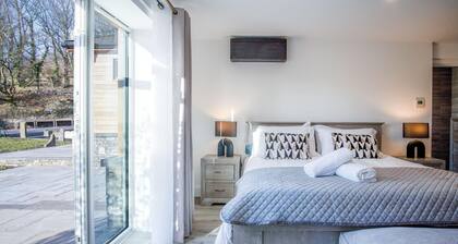 Suite 10 - Sleeping Giant Hotel - Pen Y Cae Inn