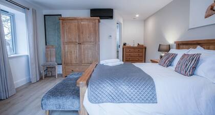 Suite 7 - Sleeping Giant Hotel - Pen Y Cae Inn