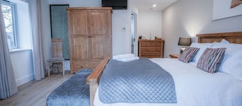 Suite 7 - Sleeping Giant Hotel - Pen Y Cae Inn