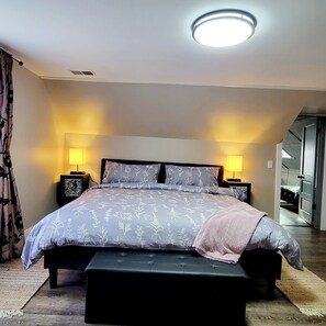 3 soverom, skrivebord, strykejern/-brett og wi-fi (inkludert)