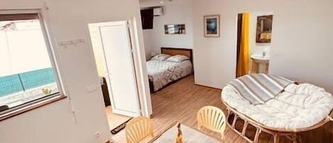 1 室のベッドルーム、アイロン / アイロン台、旅行用ベビーベッド、WiFi