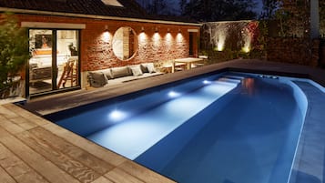 Seasonal outdoor pool, sun loungers