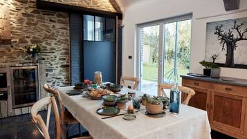 Dagelijks ontbijtbuffet (EUR 17.50 per persoon)