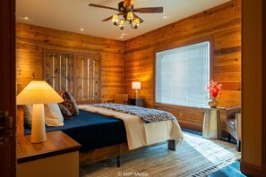 3 soverom, strykejern/-brett, wi-fi (inkludert) og sengetøy