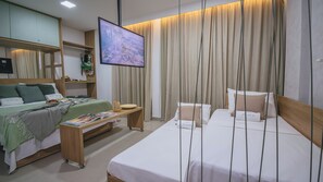 家庭開放式套房 | Select Comfort 床墊、獨特設計、獨特裝修、遮光窗簾/窗簾