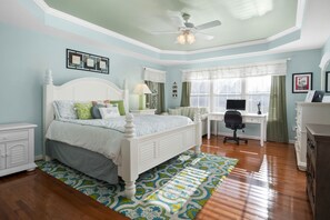 5 bedrooms, WiFi, bed sheets